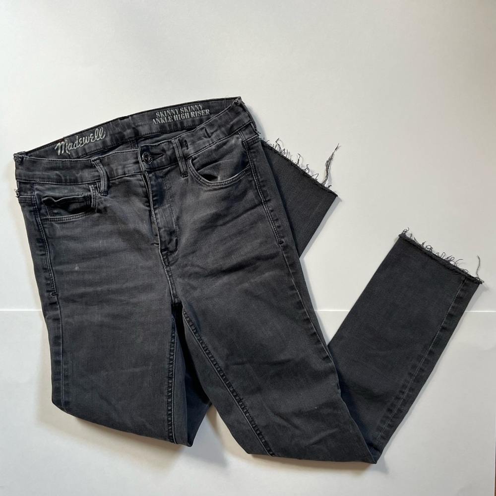 Madewell Skinny Skinny Straight High Riser Gray Distressed Jeans size 26
